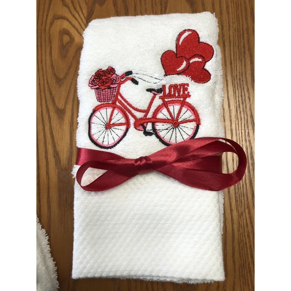 Valentine's Day hand towels Set Of 2 -New